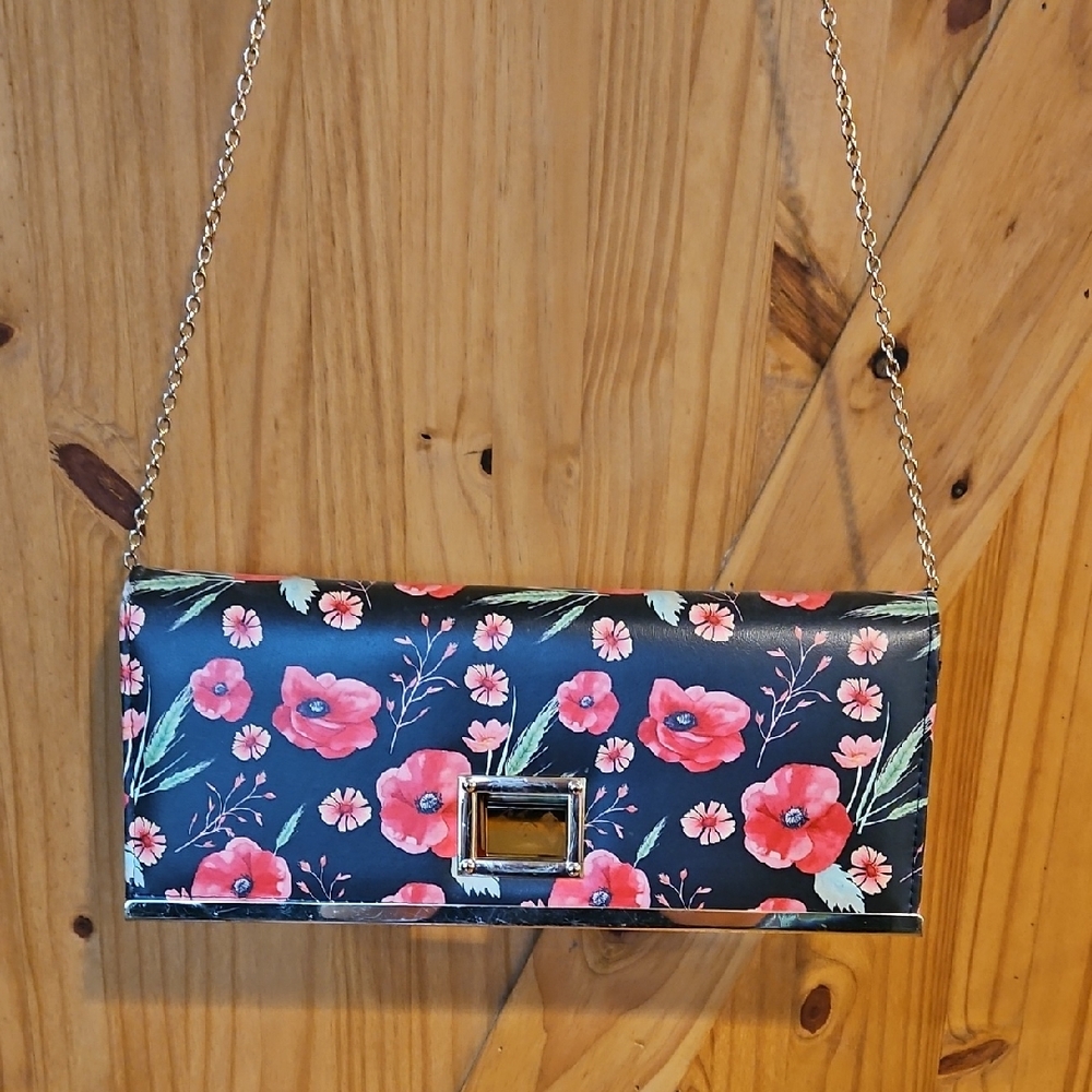 Floral Chain Clutch